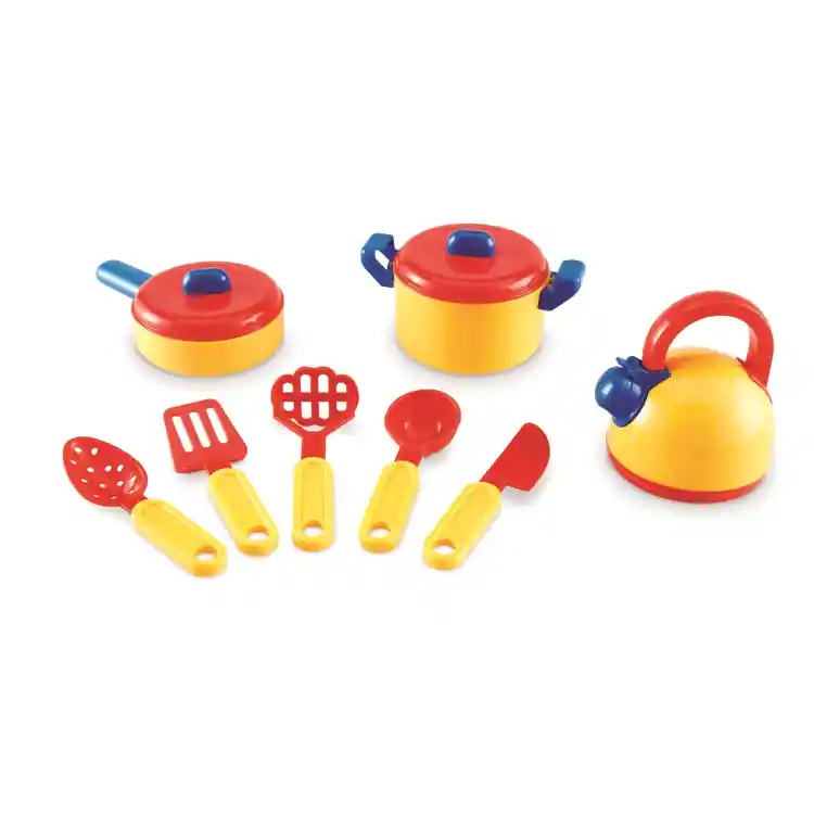 Pretend & Play® Cooking Set